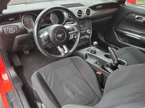 Used 2018 Ford Mustang Coupe RWD image 2