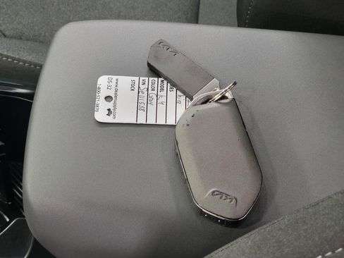Used 2025 Kia K4 FWD image 26