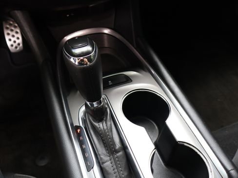 Used 2016 Chevrolet Malibu LT image 34