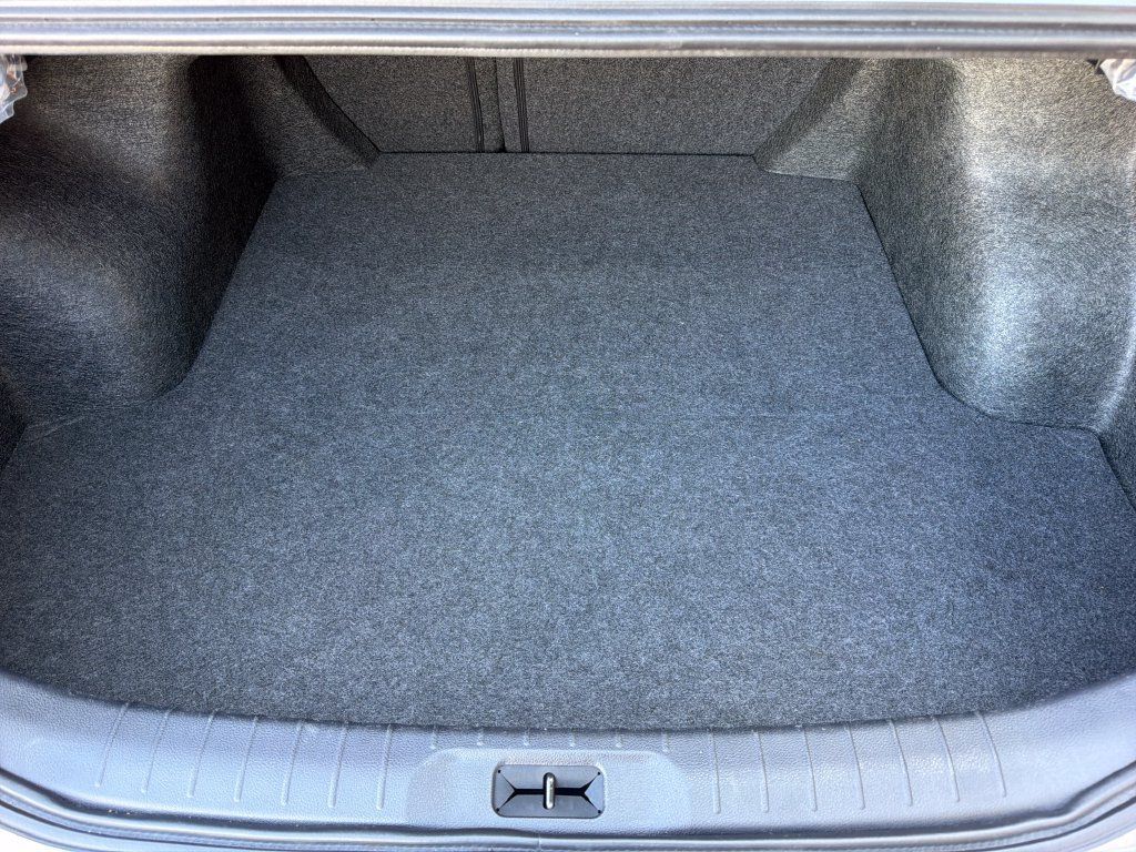 Used 2026 Nissan Altima 2.5 SV FWD image 30