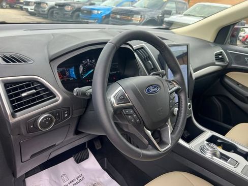 Certified 2023 Ford Edge SEL w/ Convenience Package AWD/4WD image 5