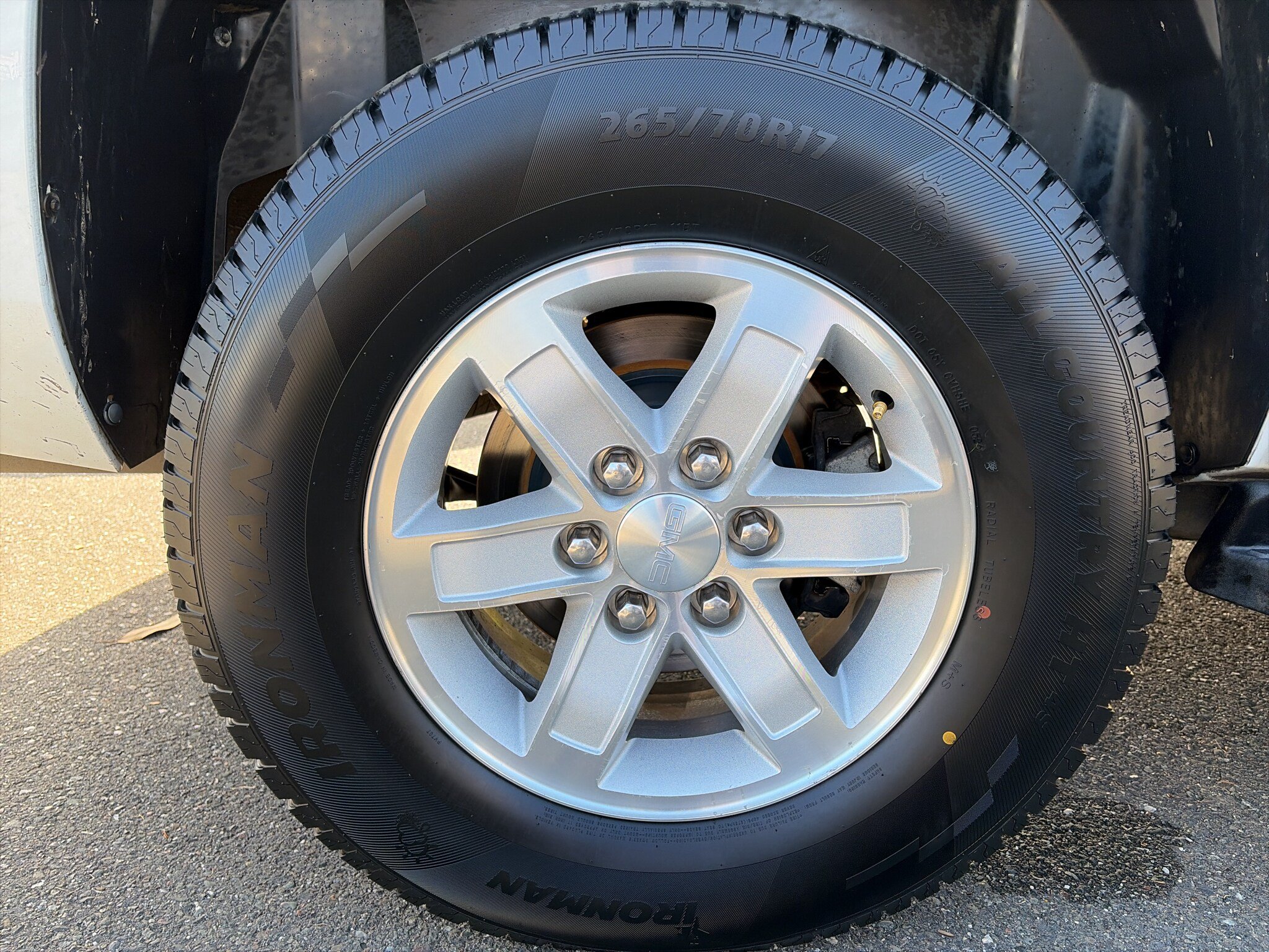 Used 2014 GMC Yukon SLT AWD/4WD image 9