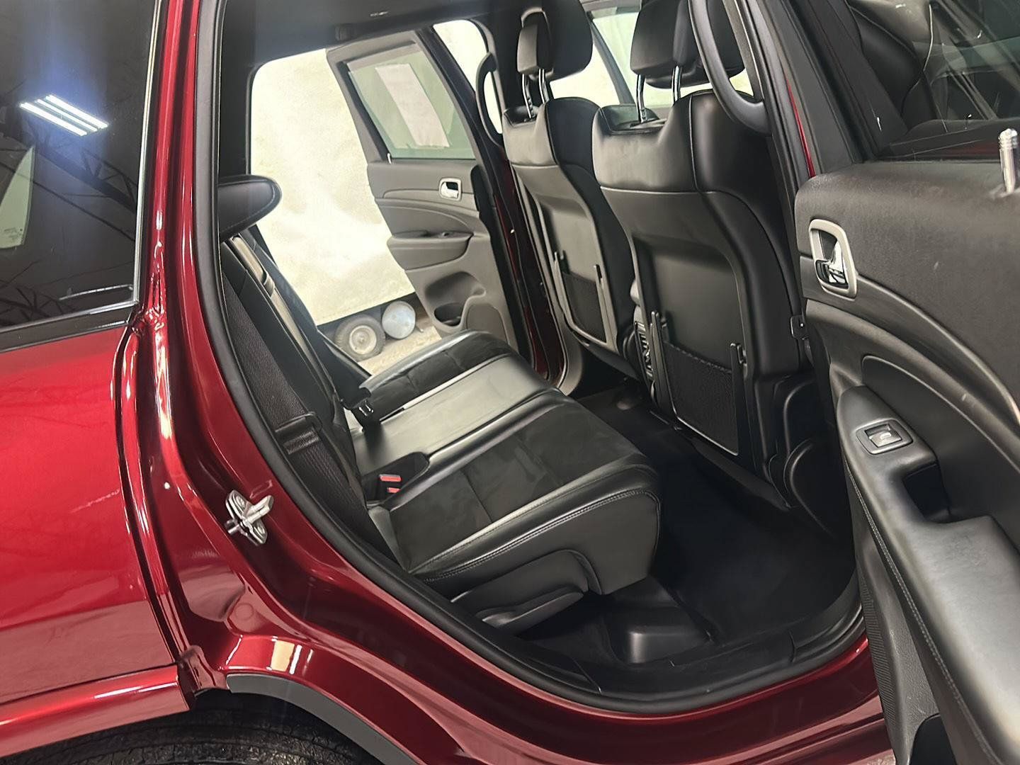 Used 2020 Jeep Grand Cherokee Altitude AWD/4WD image 32