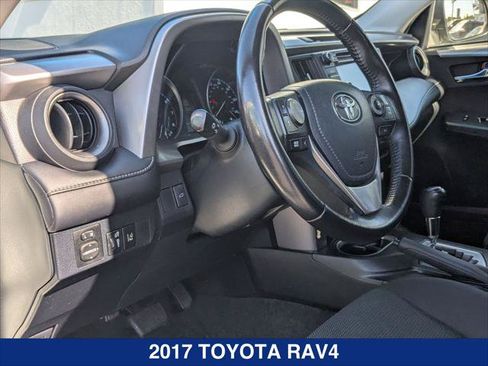 Used 2017 Toyota RAV4 XLE FWD image 12