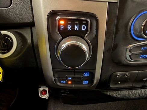 Used 2017 RAM 1500 Classic SLT image 26