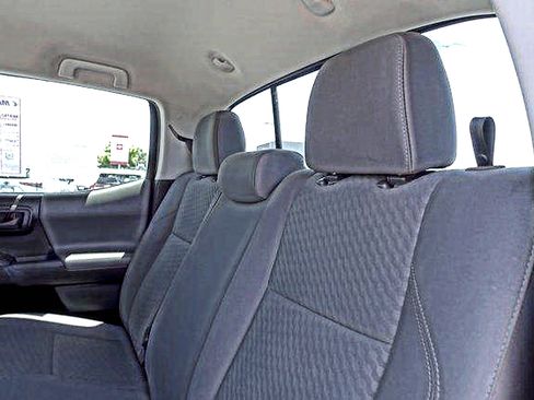 Used 2023 Toyota Tacoma SR AWD/4WD image 30