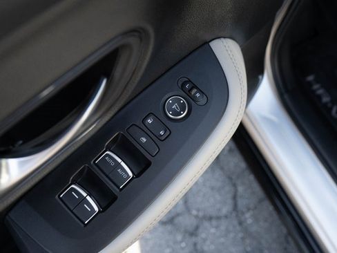 Certified 2026 Honda HR-V EX-L image 15