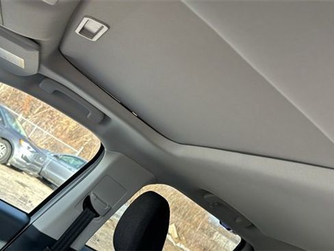 Certified 2025 Ford Maverick XLT w/ XLT Luxury Package image 8