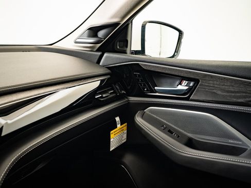 Certified 2025 Acura MDX SH-AWD w/ Advance Package image 33