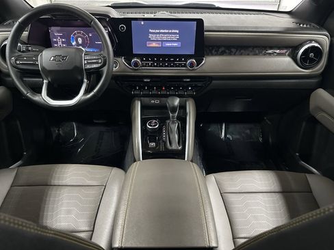 Used 2024 Chevrolet Colorado ZR2 w/ ZR2 Convenience Package III image 22