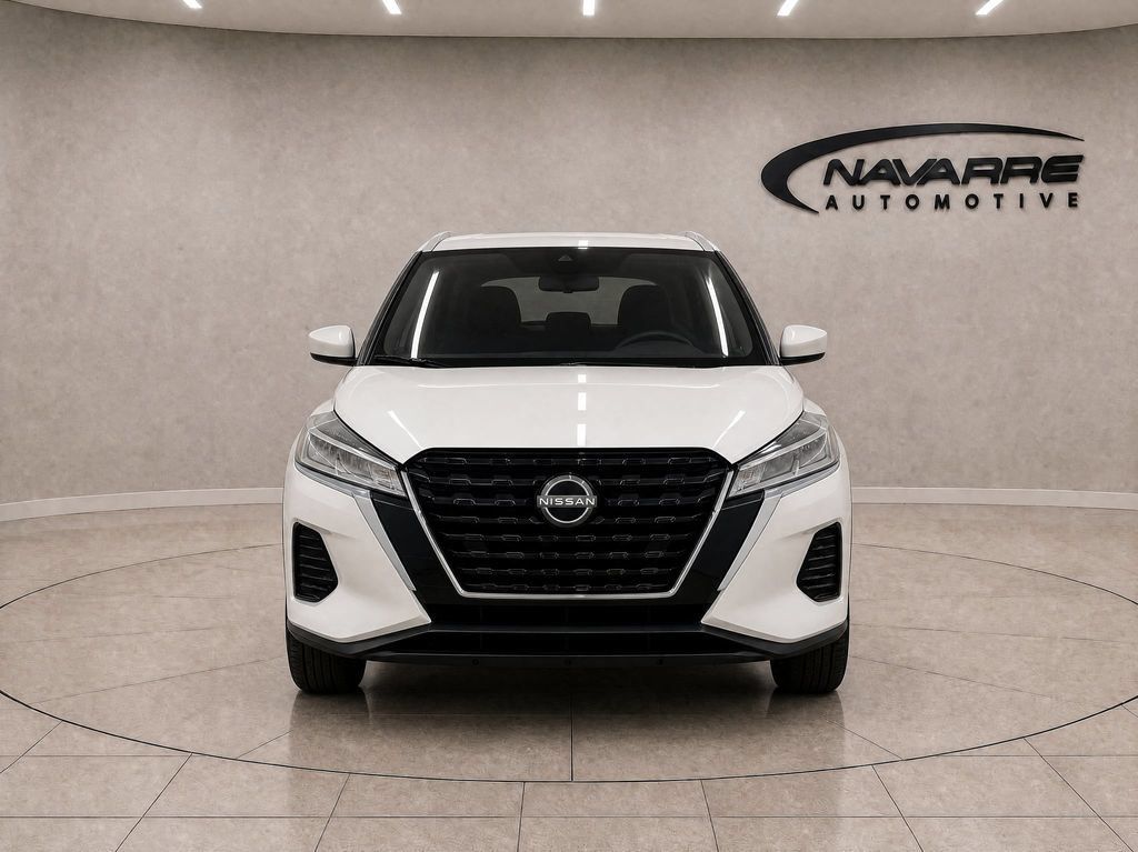 Used 2023 Nissan Kicks SV FWD image 2