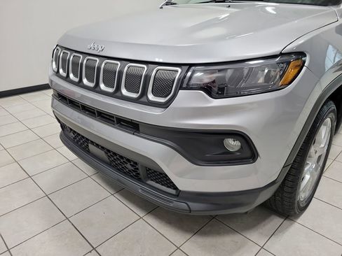 Used 2022 Jeep Compass Latitude image 31