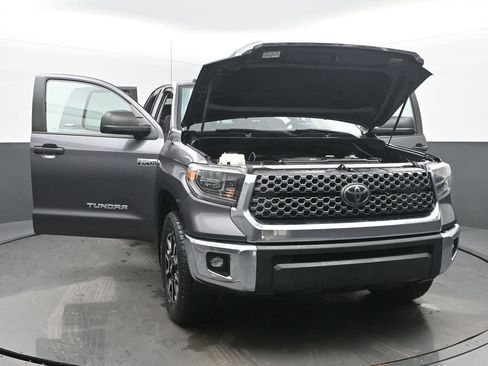 Used 2018 Toyota Tundra SR5 w/ TRD Off Road Package image 57