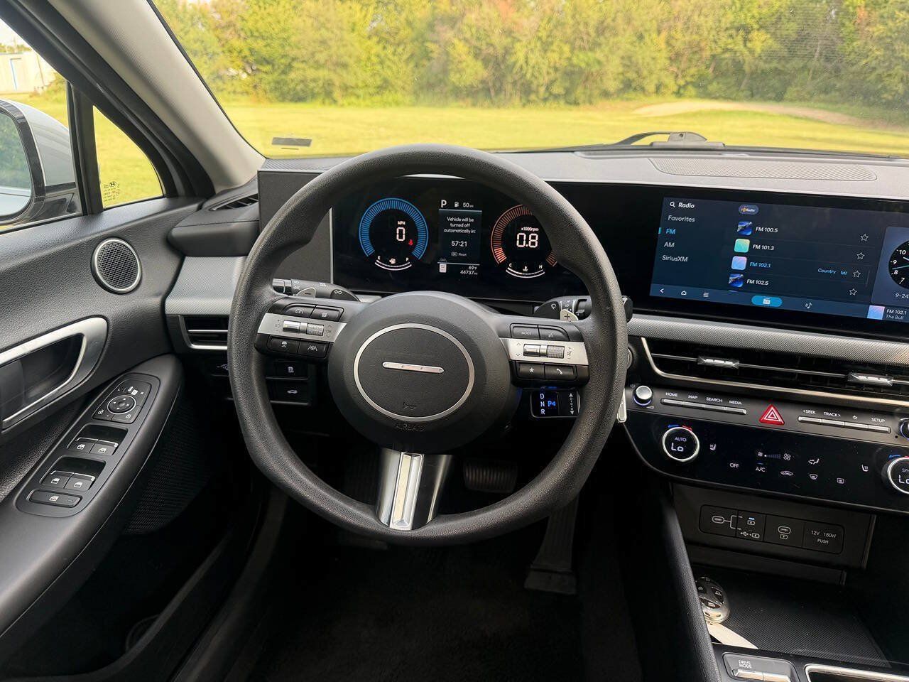 Used 2025 Hyundai Sonata SEL FWD image 13