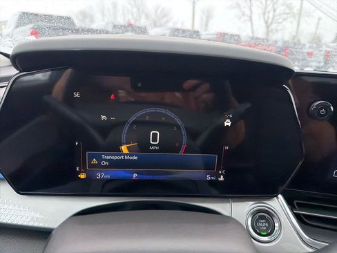 New 2026 Chevrolet Trax LT w/ Sunroof Package image 14