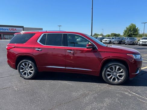 Used 2019 Chevrolet Traverse Premier w/ Driver Confidence II Package FWD image 8