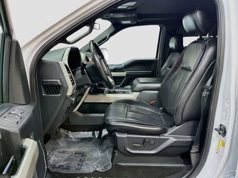 Used 2019 Ford F150 Lariat image 21