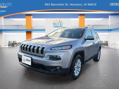 Used 2018 Jeep Cherokee Latitude Plus w/ Comfort/Convenience Group
