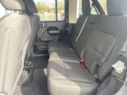Used 2020 Jeep Wrangler Unlimited Sport S image 25