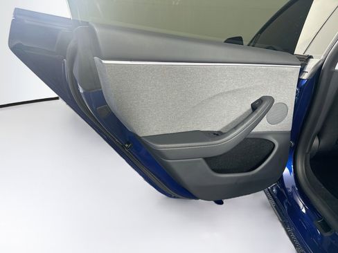 Used 2025 Tesla Model 3 Long Range RWD image 26