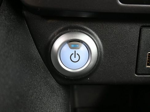 Used 2023 Nissan Leaf S image 25