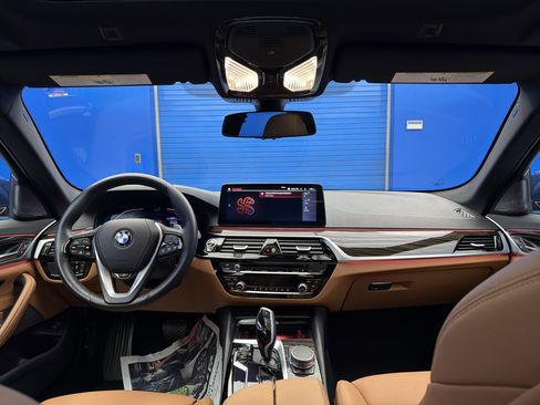 Used 2023 BMW 530i xDrive image 29