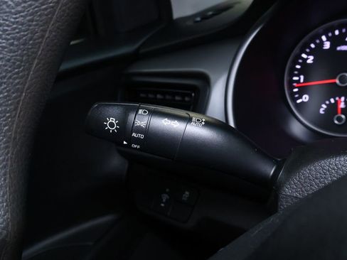 Used 2023 Kia Rio S w/ Technology Package image 21