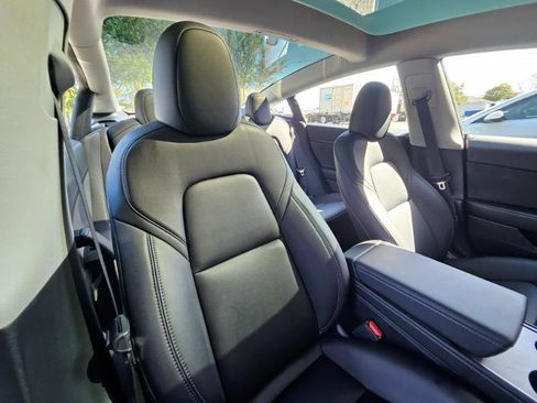 Used 2023 Tesla Model 3 Standard Range image 51