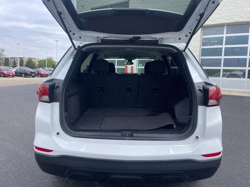 Used 2022 Chevrolet Equinox LS AWD/4WD image 12