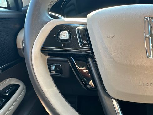 Used 2023 Lincoln Corsair FWD image 22
