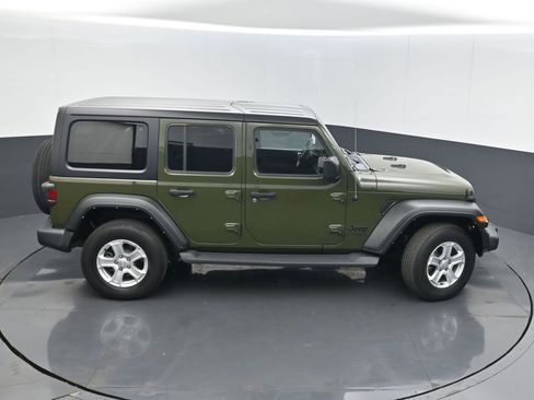 Used 2021 Jeep Wrangler Unlimited Sport AWD/4WD image 14