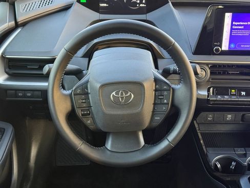 Used 2025 Toyota Prius LE image 28