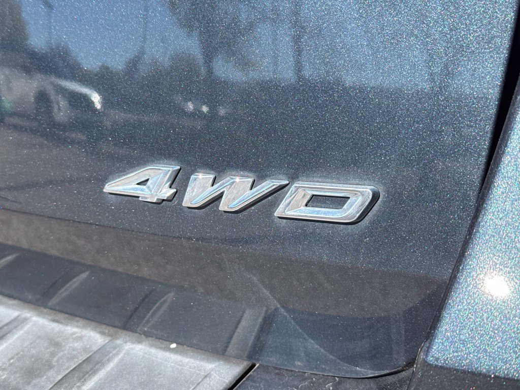 Used 2023 Ford Explorer XLT w/ Equipment Group 202A AWD/4WD image 6
