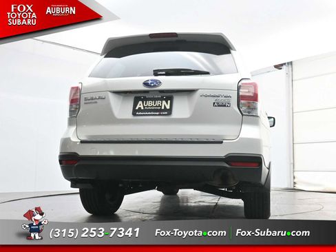 Used 2017 Subaru Forester 2.5i Premium w/ All-Weather Package AWD/4WD image 18