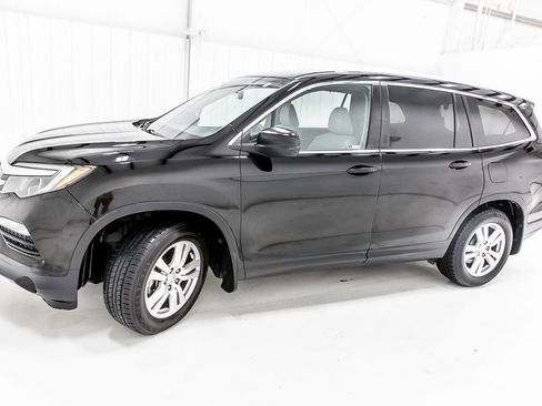Used 2018 Honda Pilot LX image 4