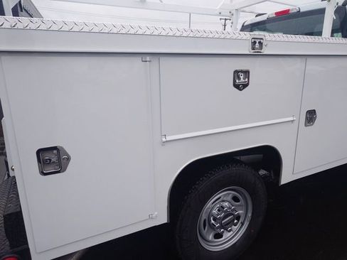 New 2026 Ford F250 XL w/ XL Chrome Package AWD/4WD image 16