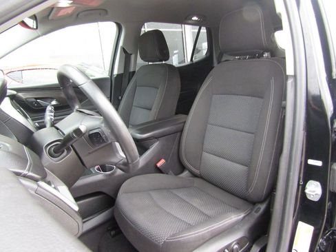 Used 2022 GMC Terrain SLE w/ Driver Convenience Package image 17