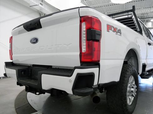 Used 2024 Ford F250 XL w/ STX Appearance Package AWD/4WD image 36