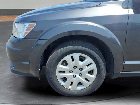 Used 2016 Dodge Journey SE w/ Flexible Seating Group FWD image 4