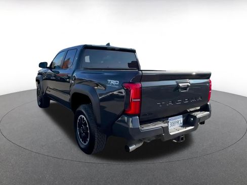 Used 2025 Toyota Tacoma TRD Off-Road image 11