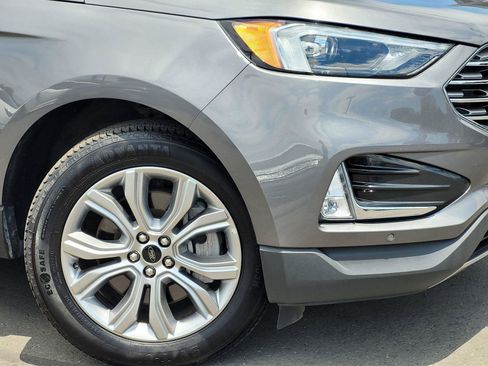 Used 2023 Ford Edge Titanium AWD/4WD image 5