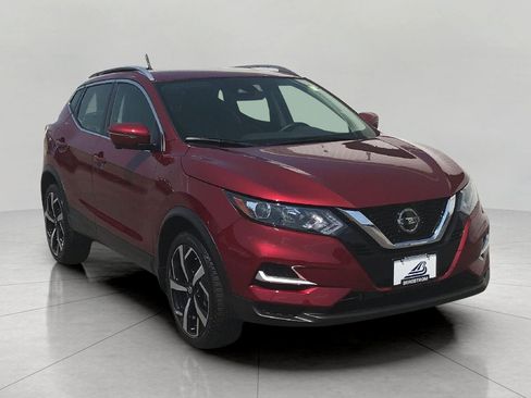 Used 2022 Nissan Rogue Sport SL AWD/4WD image 1