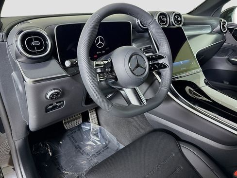 New 2026 Mercedes-Benz GLC 300 4MATIC image 9