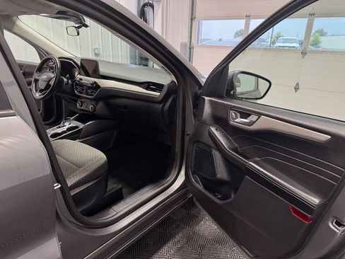 Used 2021 Ford Escape SE AWD/4WD image 14