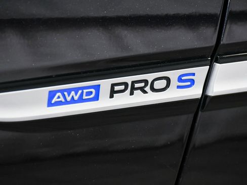 Used 2023 Volkswagen ID.4 Pro S Plus image 84