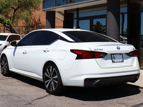 Used 2021 Nissan Altima 2.5 SR FWD image 9