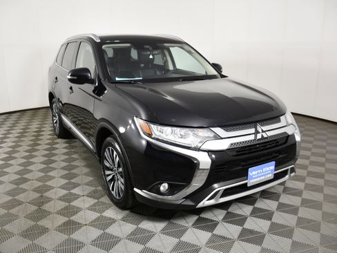 Used 2020 Mitsubishi Outlander SEL AWD/4WD image 3