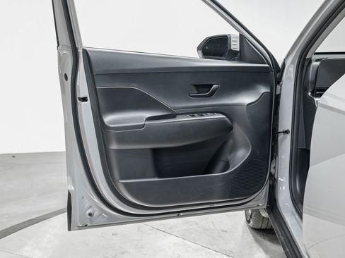 Used 2024 Hyundai Kona SEL FWD image 12