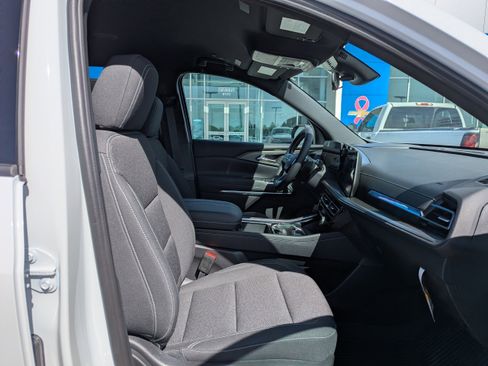 New 2026 Chevrolet Traverse LT image 42