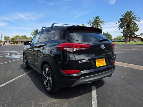 Used 2016 Hyundai Tucson Limited w/ Option Group 03 FWD image 9